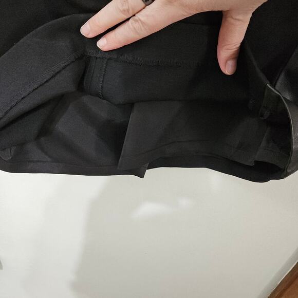 Ann Taylor Faux Leather Side Black Pencil Skirt Front Pocket Sz 6 Small Stretch - Picture 5 of 8
